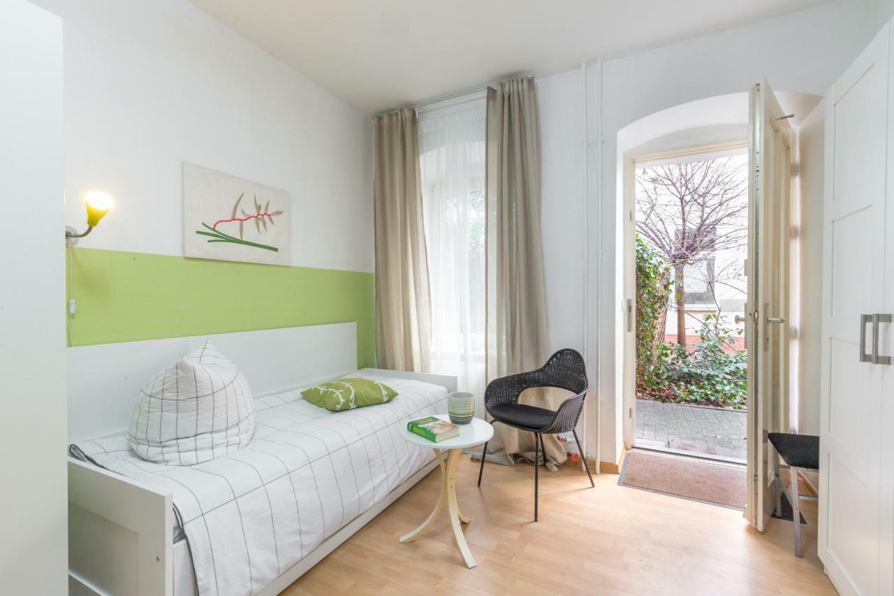 Schoenes 2-Zimmer-Apartment In Kollwitzplatz-Naehe Berlim Exterior foto